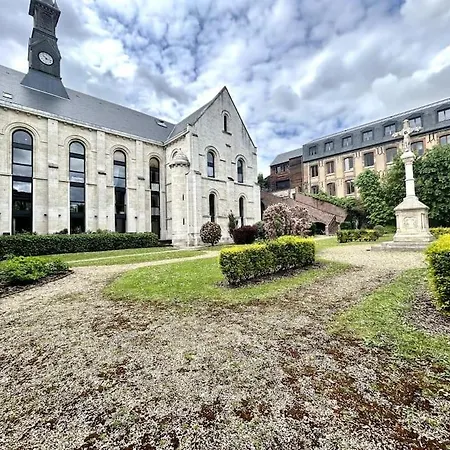 Apartment La Chapelle, Renove Dans Ancienne Chapelle Avec Parking ! Rouen